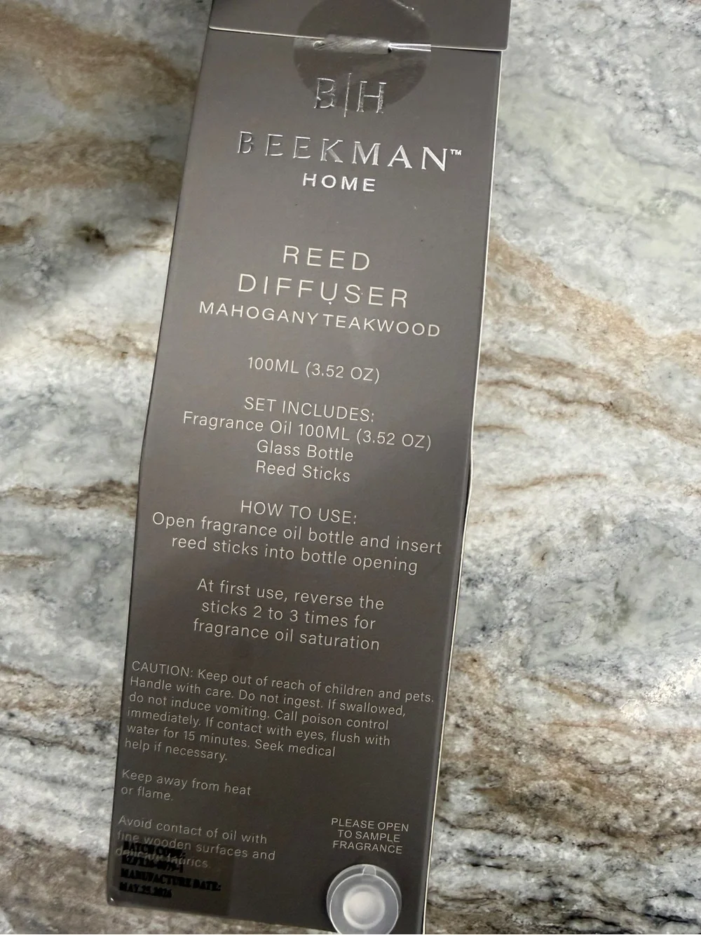 New Beekman Home Mahogany Teakwood Reed Diffuser - Black 100ML